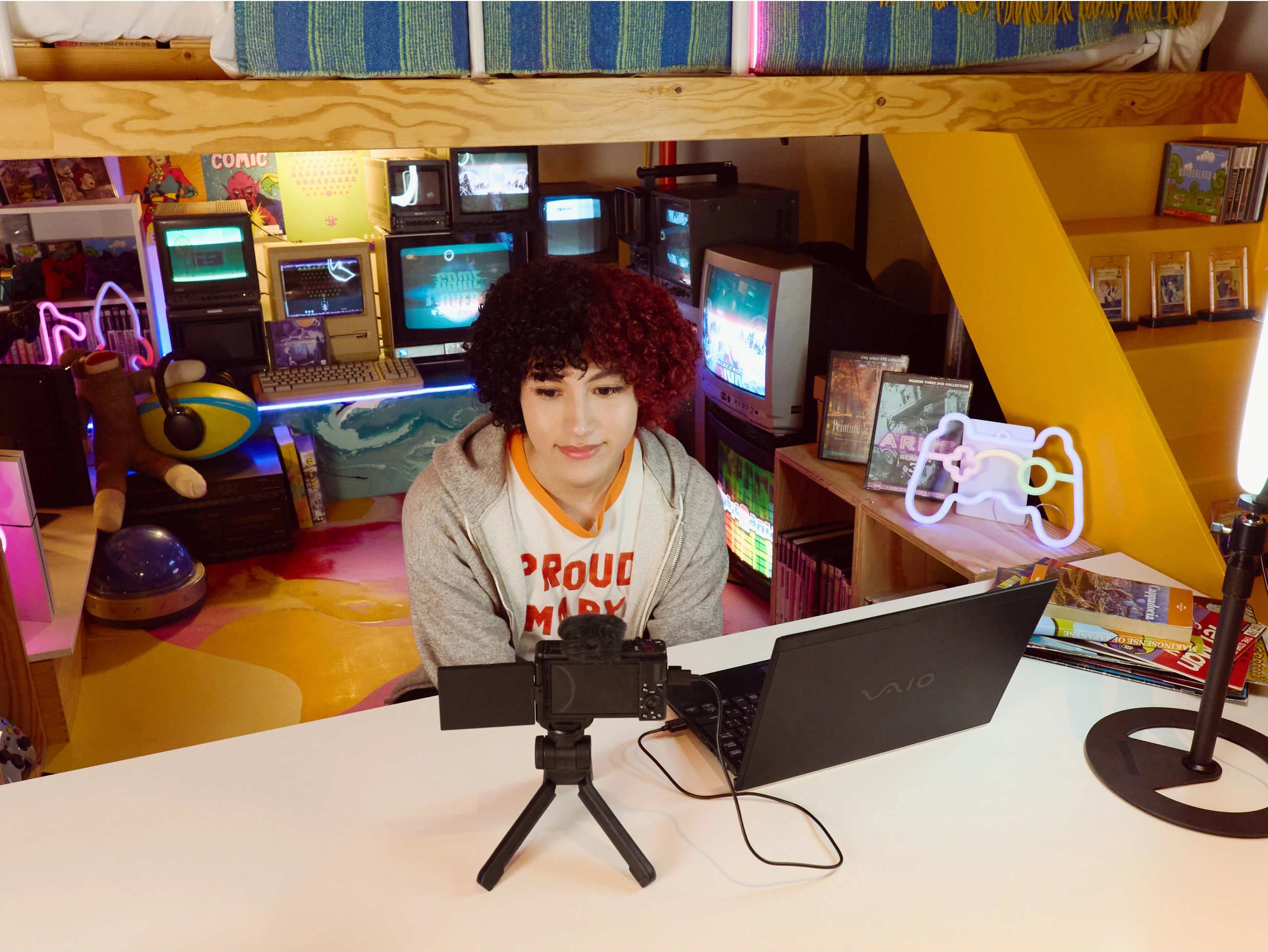 Kompakten fotoaparat Sony ZV-1F, 20,1 MP, 4K Ultra HD, zaslon na dotik, črn