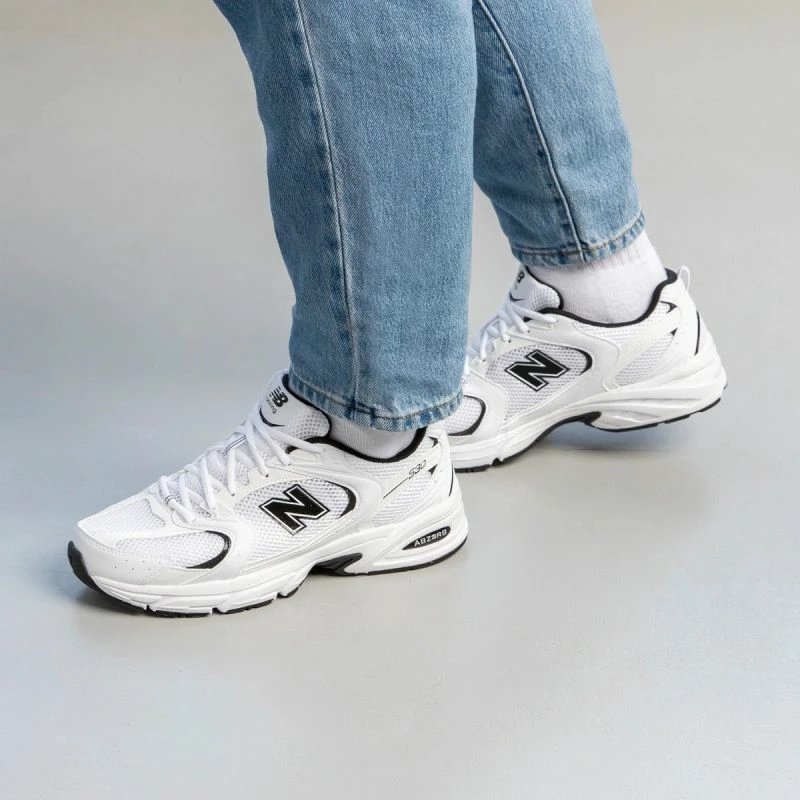 Superge New Balance MR530EWB, bele