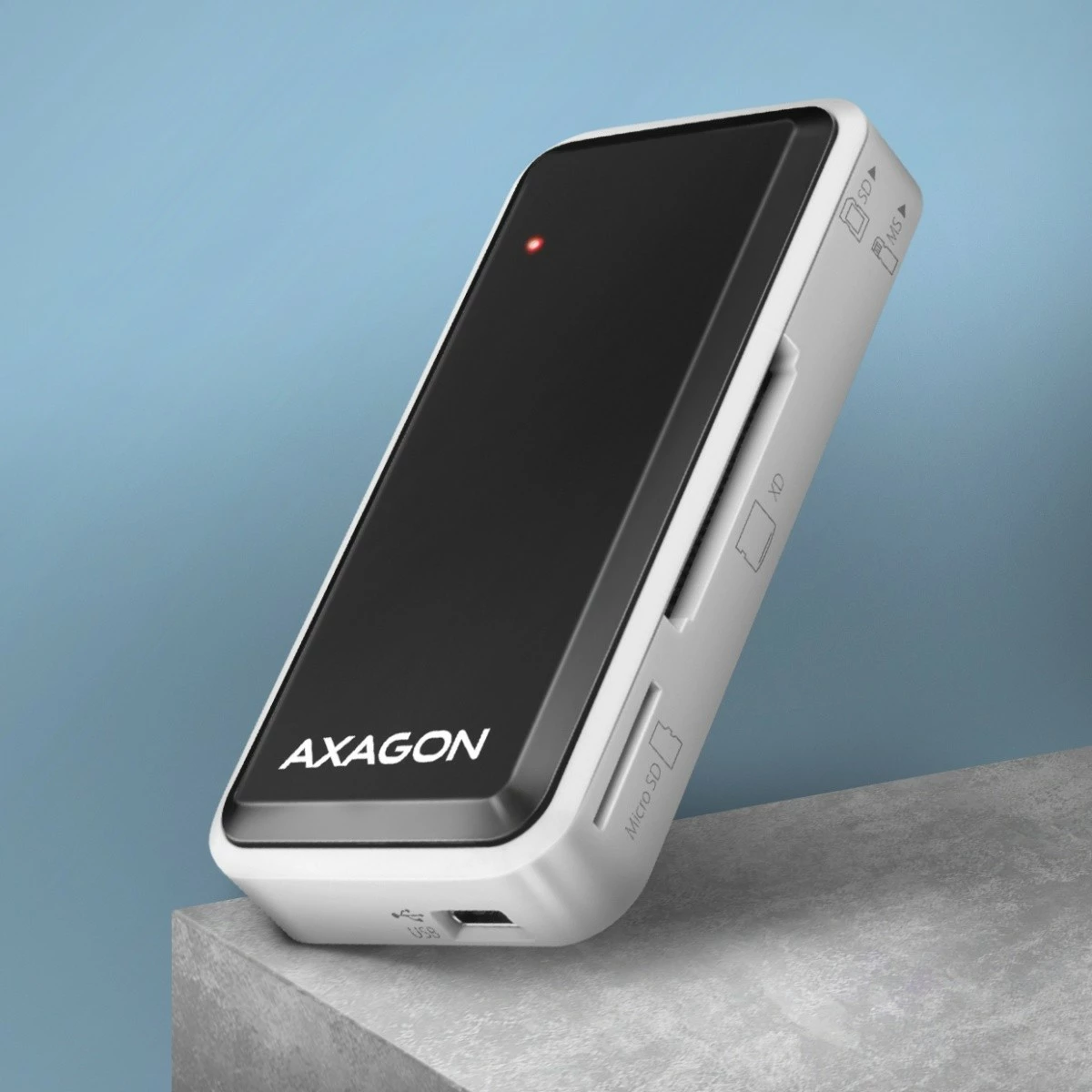 Bralnik kartic AXAGON CRE-X1, 5 rež, USB 2.0, črno/bel Bralnik kartic AXAGON CRE-X1, 5 rež, USB 2.0, črno/bel