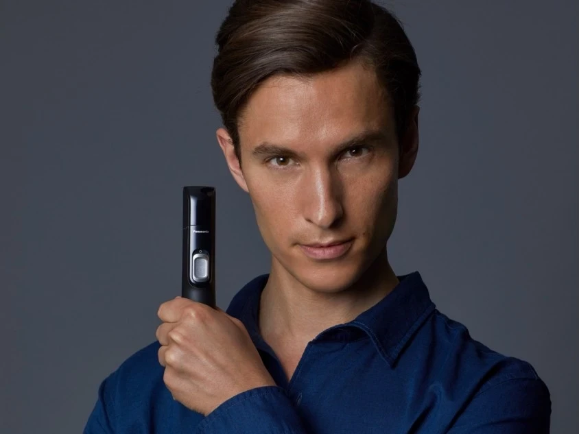 Prirezovalnik za nos in ušesa Panasonic ER-GN300K503, črn