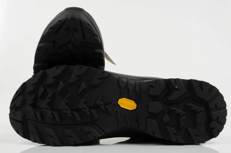 Trekking tekaški copati Aku, črni