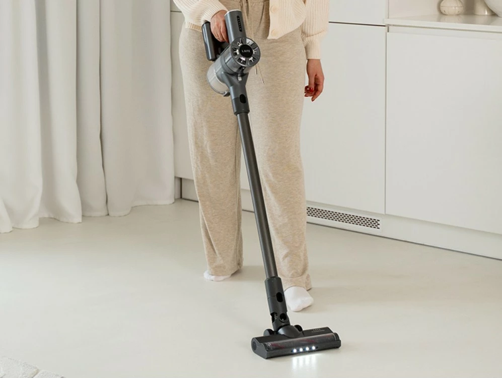 Pokončni brezžični sesalnik Lafe PowerGlide 200W BLDC, 22 kPa, 0,5 L, do 35 min, 2200 mAh, črn