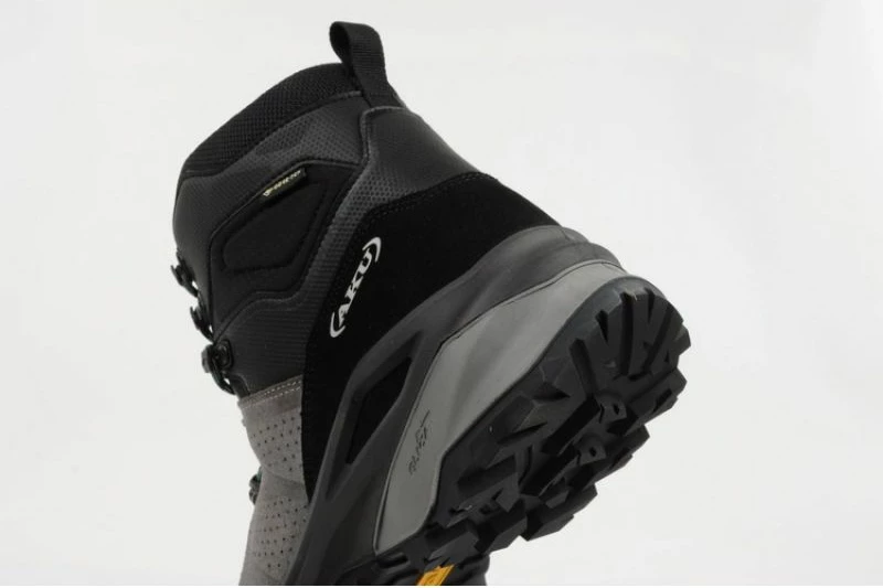 Trek čevlji Aku, moški, sivi