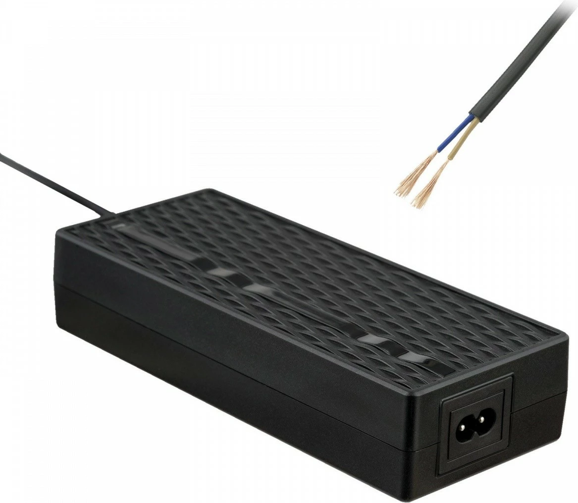 Električni polnilec za kolesa in električne skiroje AKYGA AK-EV-09, 48V, 1 m, črn