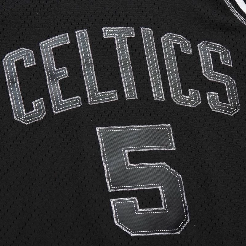 Dres Mitchell & Ness NBA Celtics 2007 Kevin Garnett, črn