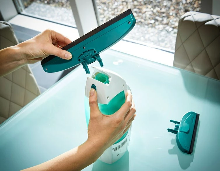 Električni čistilec za okna Leifheit 51003, bel/moder Električni čistilec za okna Leifheit 51003, bel/moder