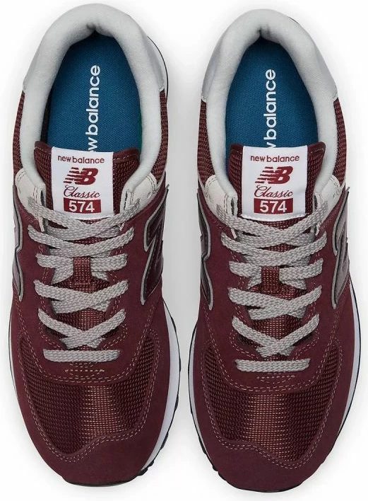 Eleganten temno rdeč par športnih copat New Balance 574 za moške
