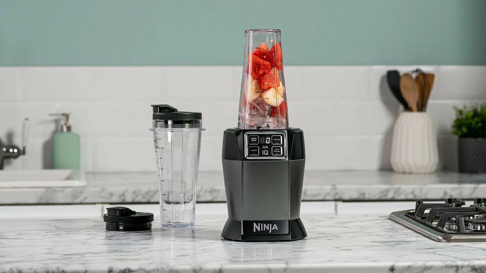 Močan blender 0,7 L, 1000 W, antracit - Ninja BN495