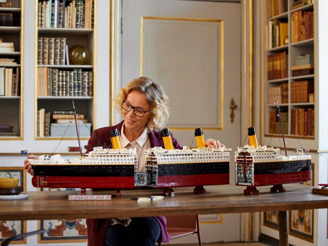 Detajlni model Titanic, LEGO 10294, za odrasle, 9090 kosov