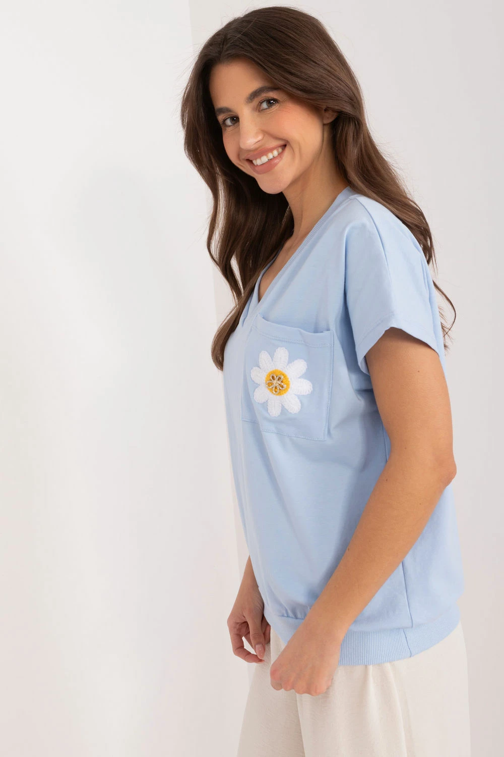 Bluza z vezeno rožo in cirkoni, Rue Paris model 195808, modra