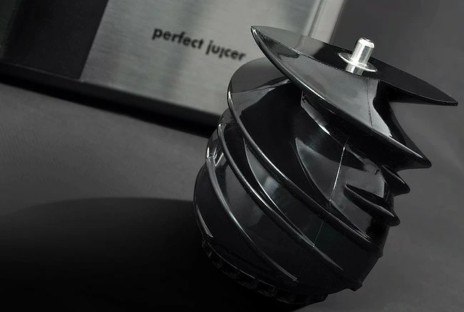 Sokovnik za sadje in zelenjavo Eldom PerfectJuicer PJ400, 1 L, 400 W, črn/inox