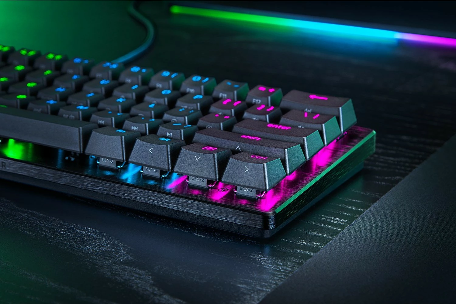 Mekaniška kompaktna tipkovnica Razer Huntsman V3 Mini, RGB, DE