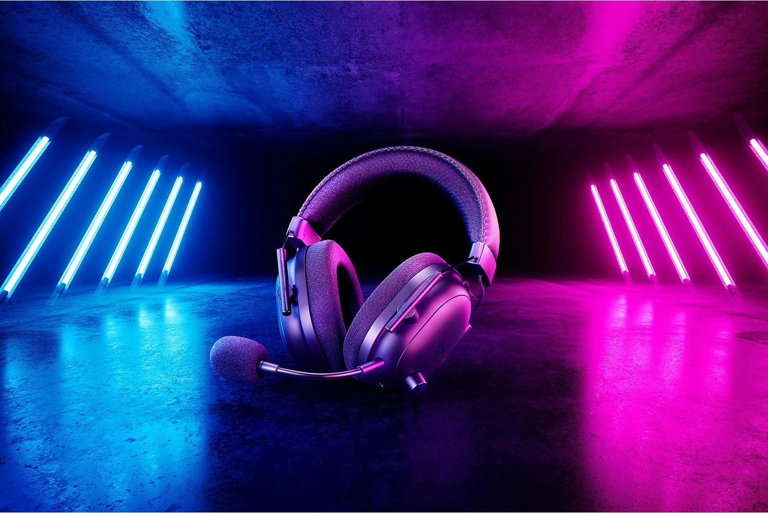 Gaming slušalke Razer Blackshark V2 Pro, brezžične, 330 g, črne