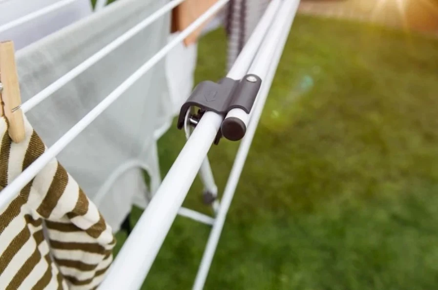 Sušilnik za perilo Vileda Doble, bel