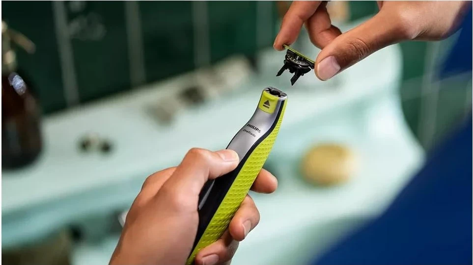 Rezervni rezili za prirezovalnik Philips OneBlade QP440/50, 4 kosi, zelen