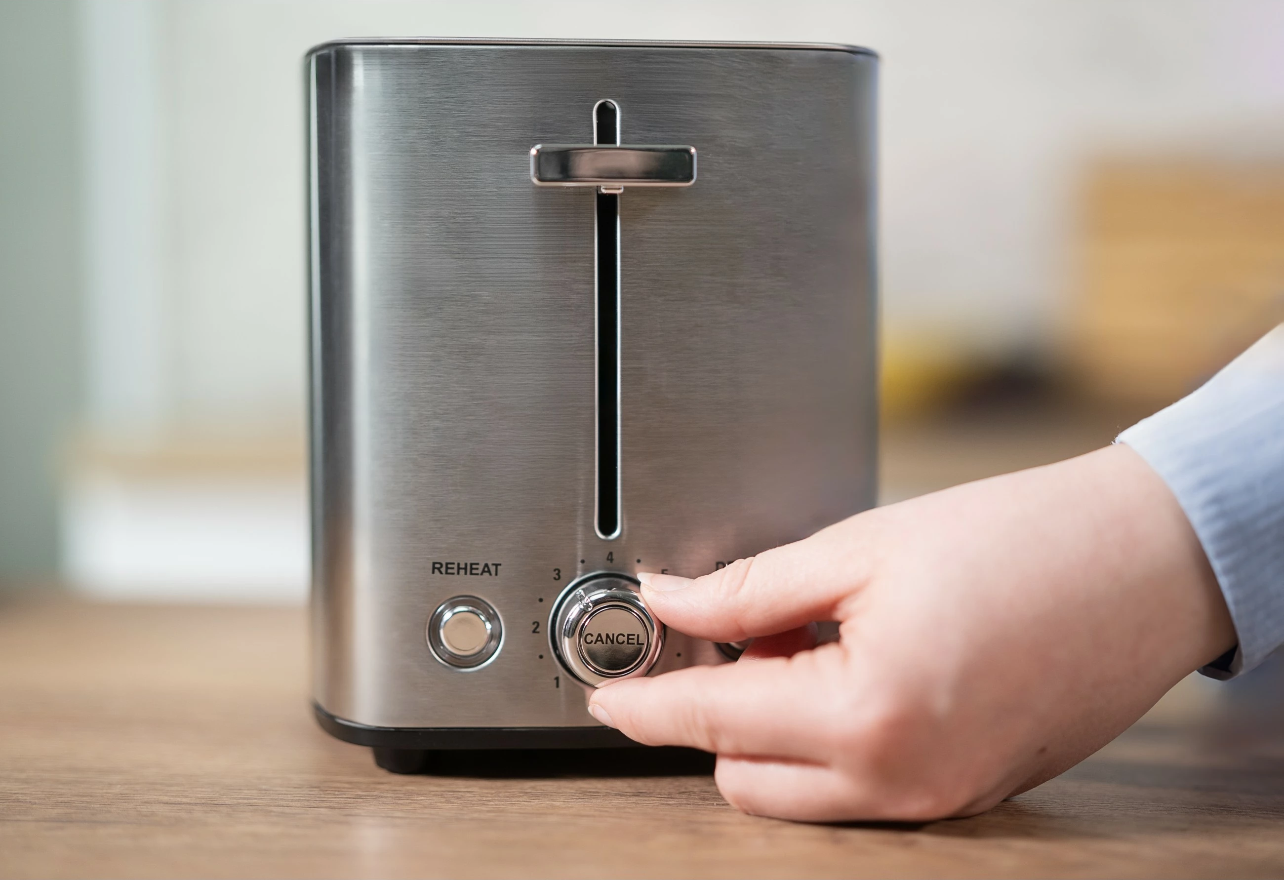 Toaster, 4 rezine, inox, 1200 W, črn, UNOLD Tom 38266 Toaster, 4 rezine, inox, 1200 W, črn, UNOLD Tom 38266