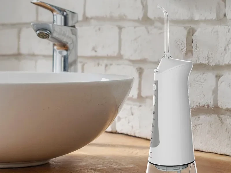 Irigator za zobe CleanPRO Lafe, 2000 mAh, 300 ml, bel