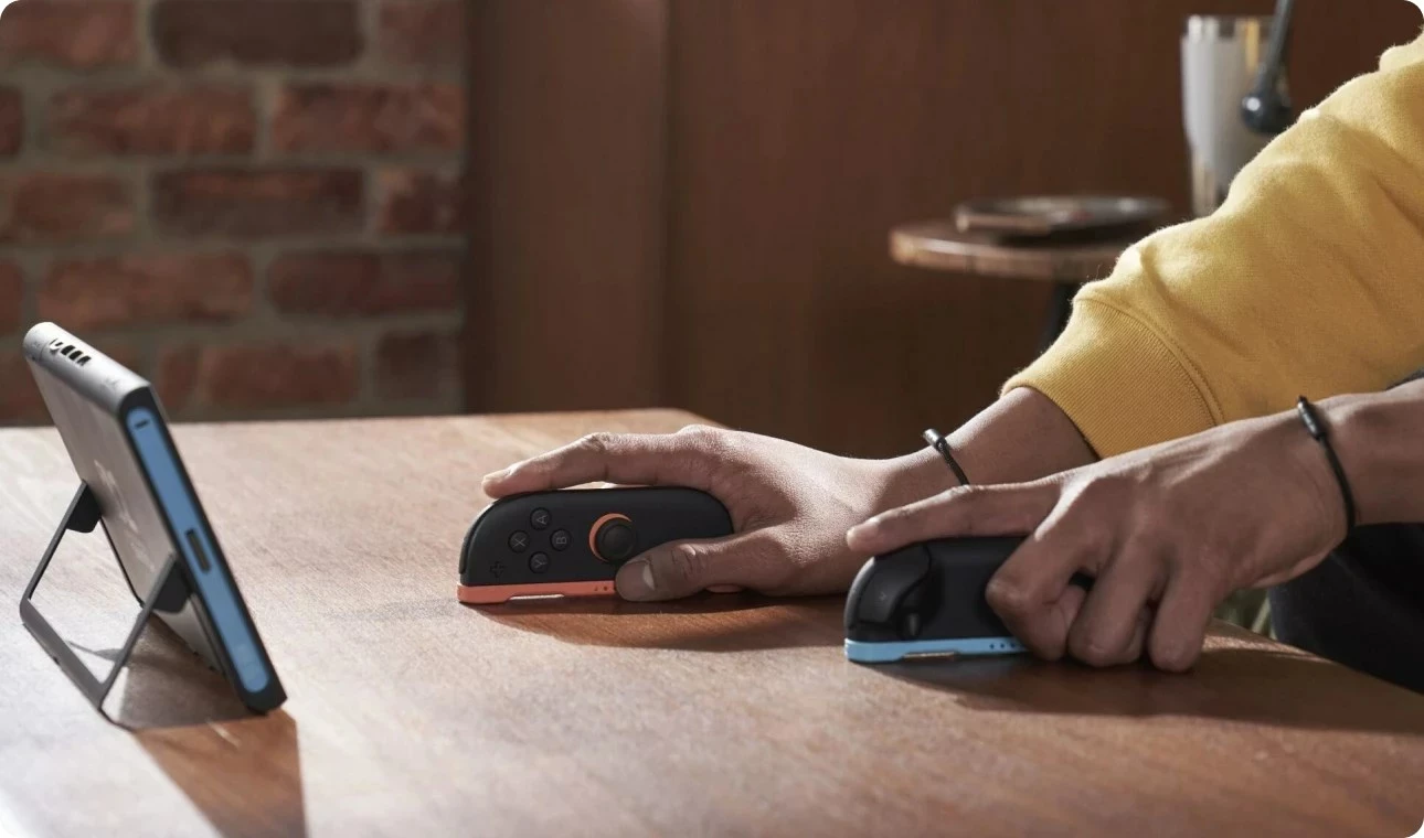 Prenosna igralna konzola Nintendo Switch 2, 256 GB, 7,9-palčna, črna