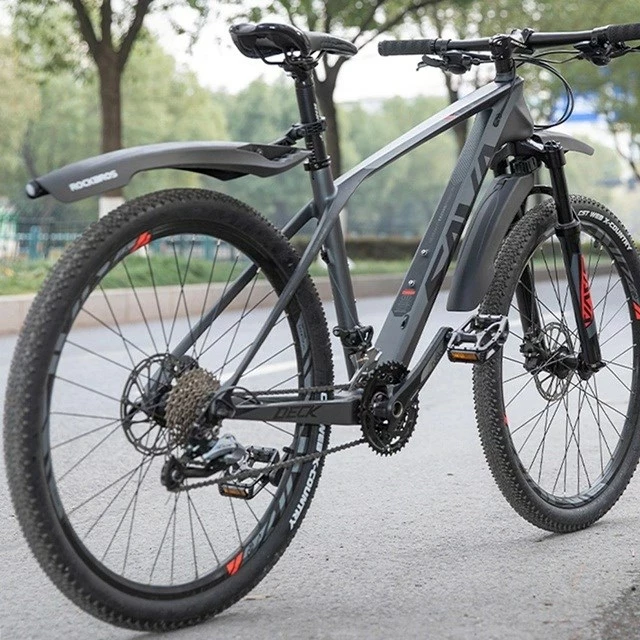 Mreža proti blatu z rdečo LED lučjo Rockbros DNB8001BK, črna