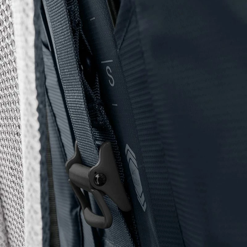 Nahrbtnik Deuter za ženske in moške, črn