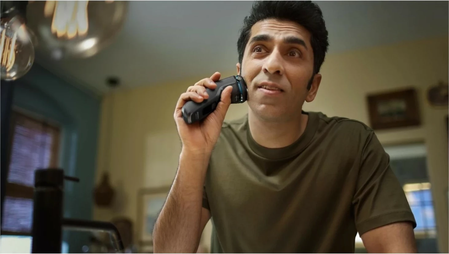 Makinica za britje Philips 3000 S3244/12, črna