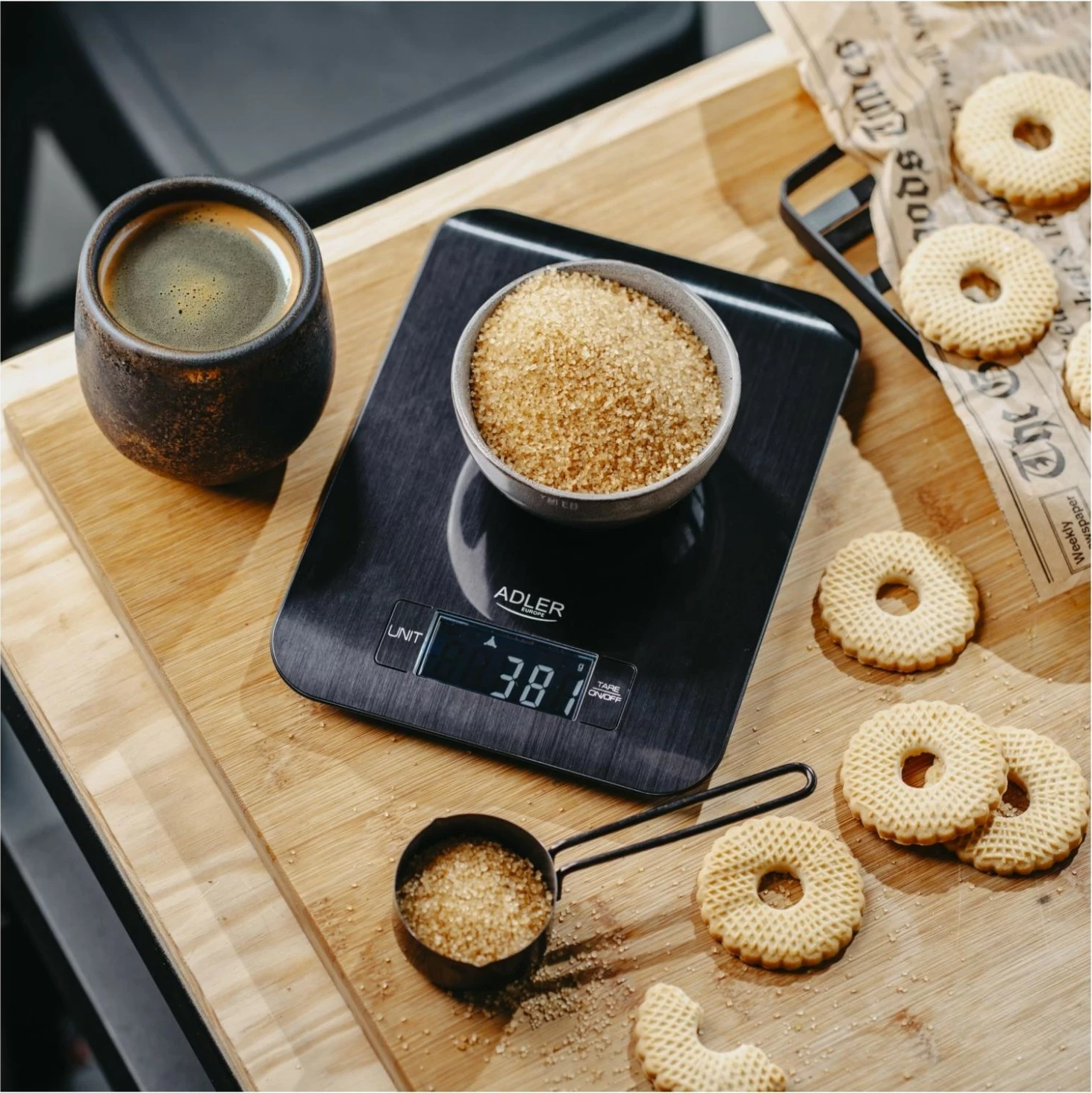 Elektronska kuhinjska tehtnica Adler AD 3183, 5 kg, črna