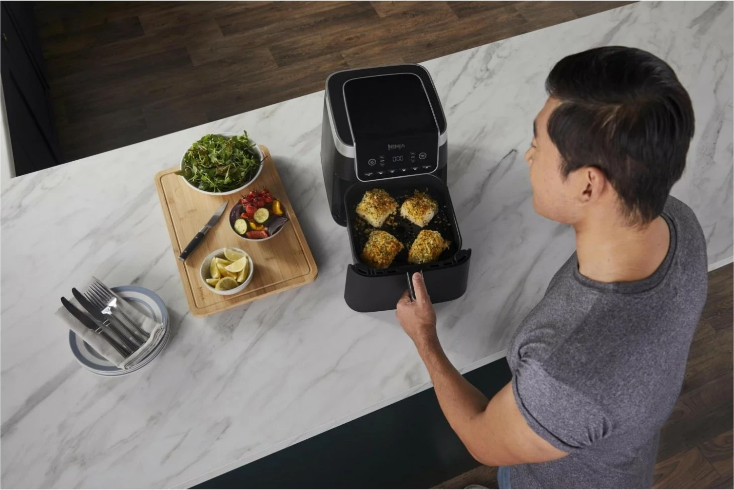 Peka na vroči zrak Ninja AF180EU, 6,2 L, črn