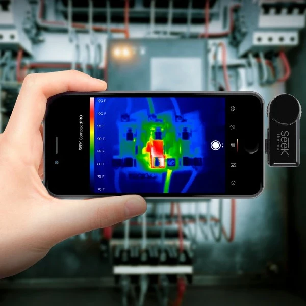 Termična kamera Seek Thermal Pro FF za iOS, 320x240, 9 palet, Lightning