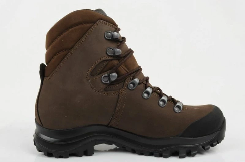 Trek čevlji Aku za ženske, rjavi