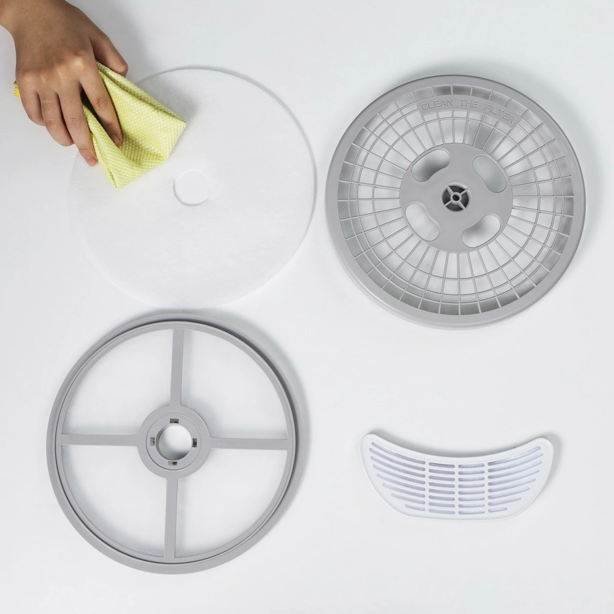 Sušilnik za perilo GreenBlue GB415, 3 kg, črno-belo