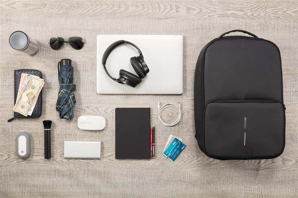 Črno nahrbtnik za prenosnik XD Design