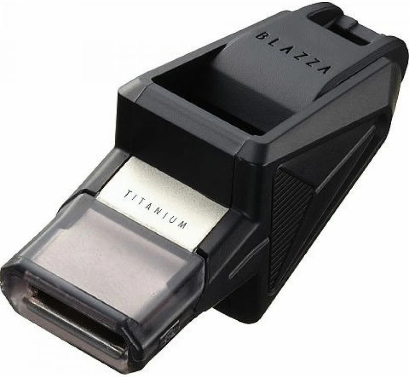 Piščalka za sodnike Molten Blazza RA0040-K, črna