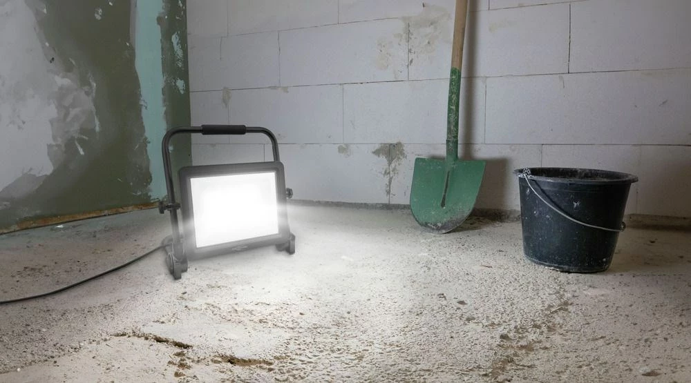 LED reflektor 50 W, aluminij, črn Ansmann FL50W-AC