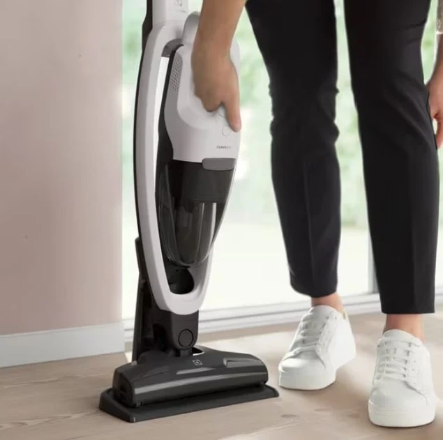 Pokrivna enota brezžični sesalnik, Electrolux ES31CB18SH, 18 V litij, brez vrečke, 0,3 l, bel