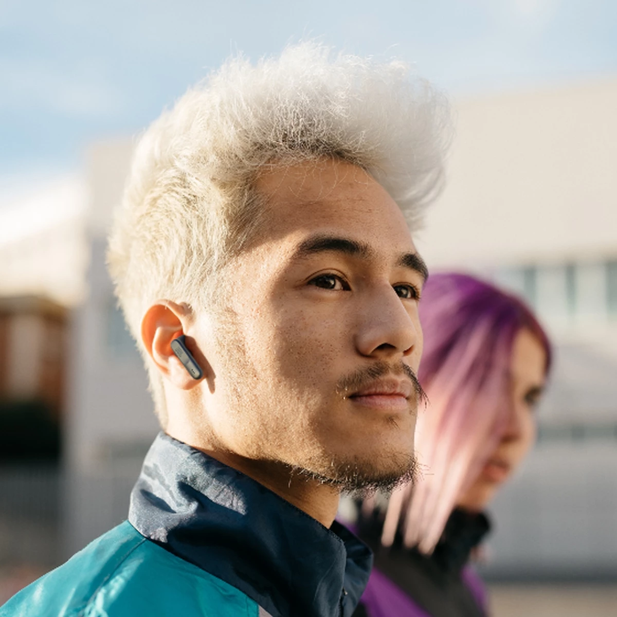 Brezžične slušalke JBL Wave 300 TWS, Bluetooth, s polnilno škatlico, črne