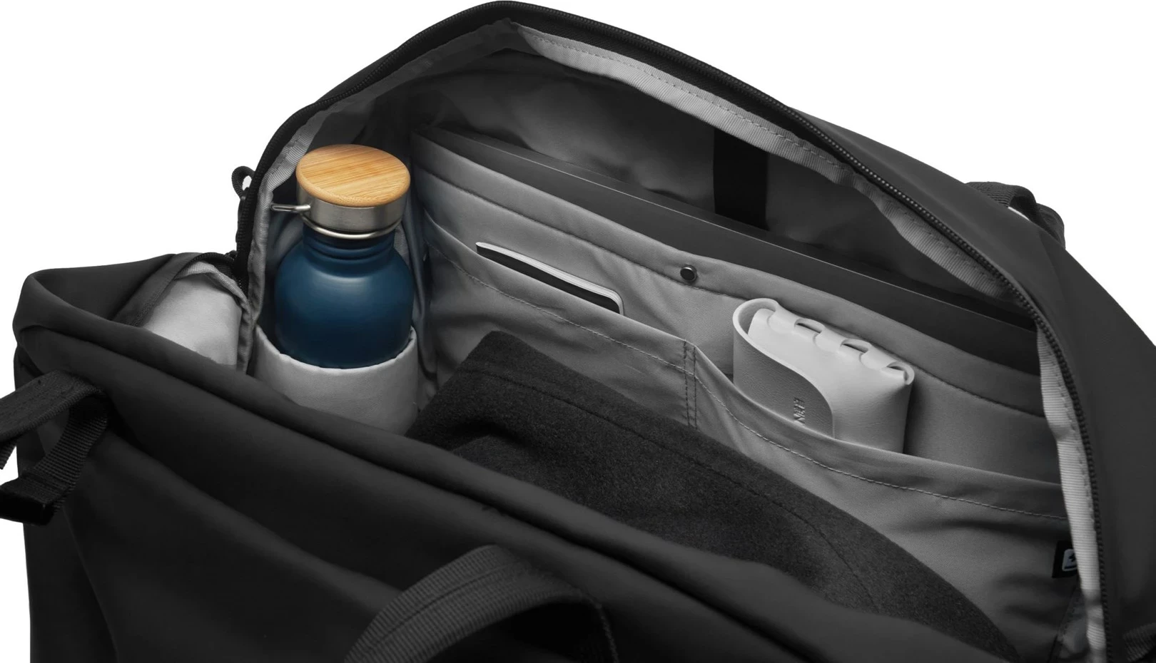 Duffle torba XD DESIGN Urban, P706.2901, črna, vodoodporna