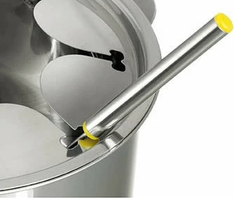 Set za fondue, 8 oseb, 1,5 L, črno-srebrn UNOLD 48645 Set za fondue, 8 oseb, 1,5 L, črno-srebrn UNOLD 48645