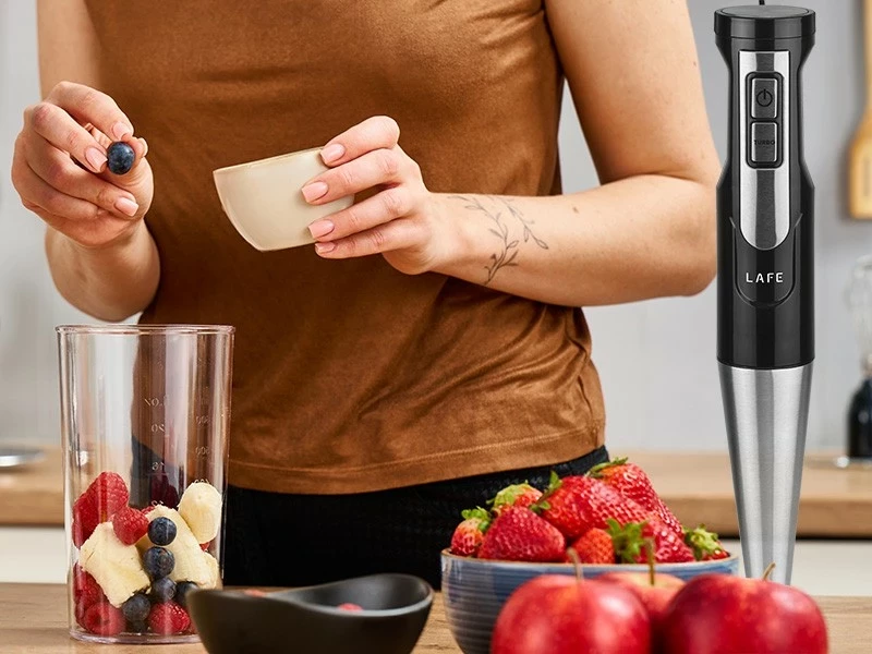 Blender, 800 W, plastična vrč, inox rezila, črno-srebrn Lafe BlendMix