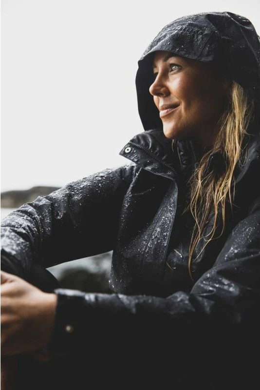 Jakna za ženske Helly Hansen Aden, črna