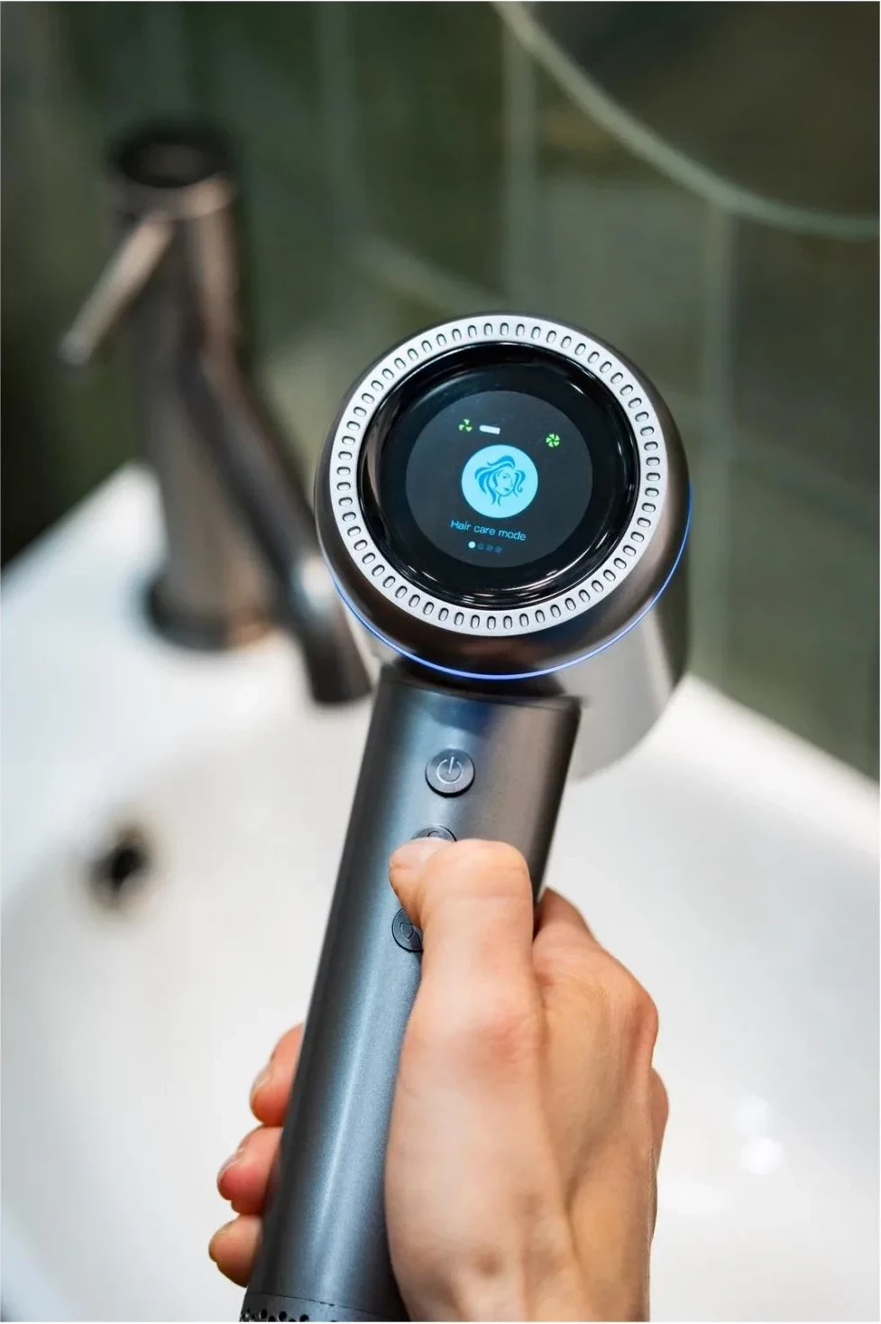 Sušilec las, 1600 W, ionizacija, LCD zaslon, srebrn Oromed Oro-F1 Sonic