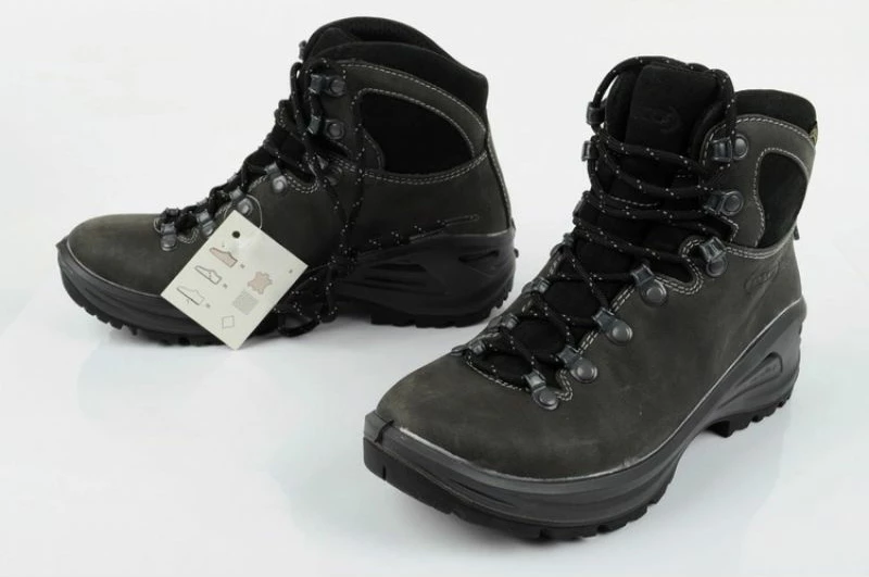 Trek čevlji za moške Aku, črni