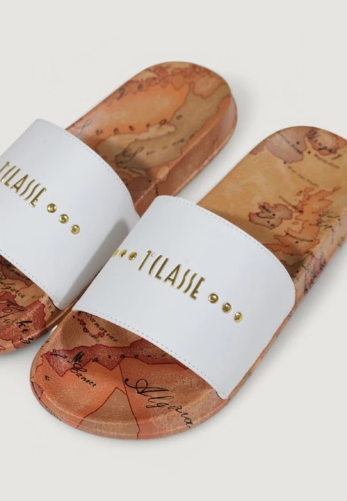 Papučevje, Alviero Martini Prima Classe, bele