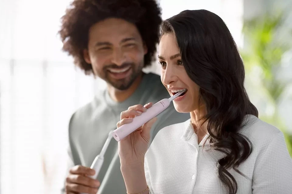 Sončna/sonična zobna ščetka Philips Sonicare HX3651/11, roza Sončna/sonična zobna ščetka Philips Sonicare HX3651/11, roza