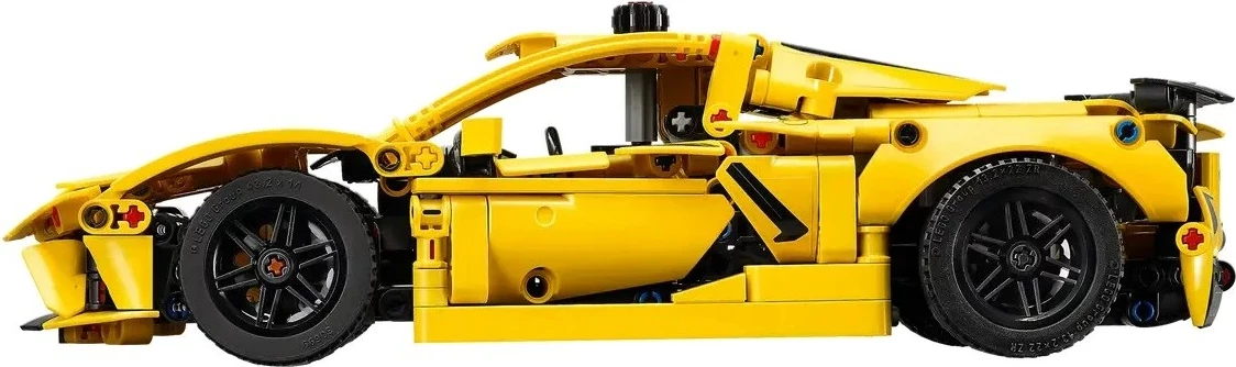 Detajni model Chevrolet Corvette Stingray, 732 kosov, rumen - Lego Technic 42205