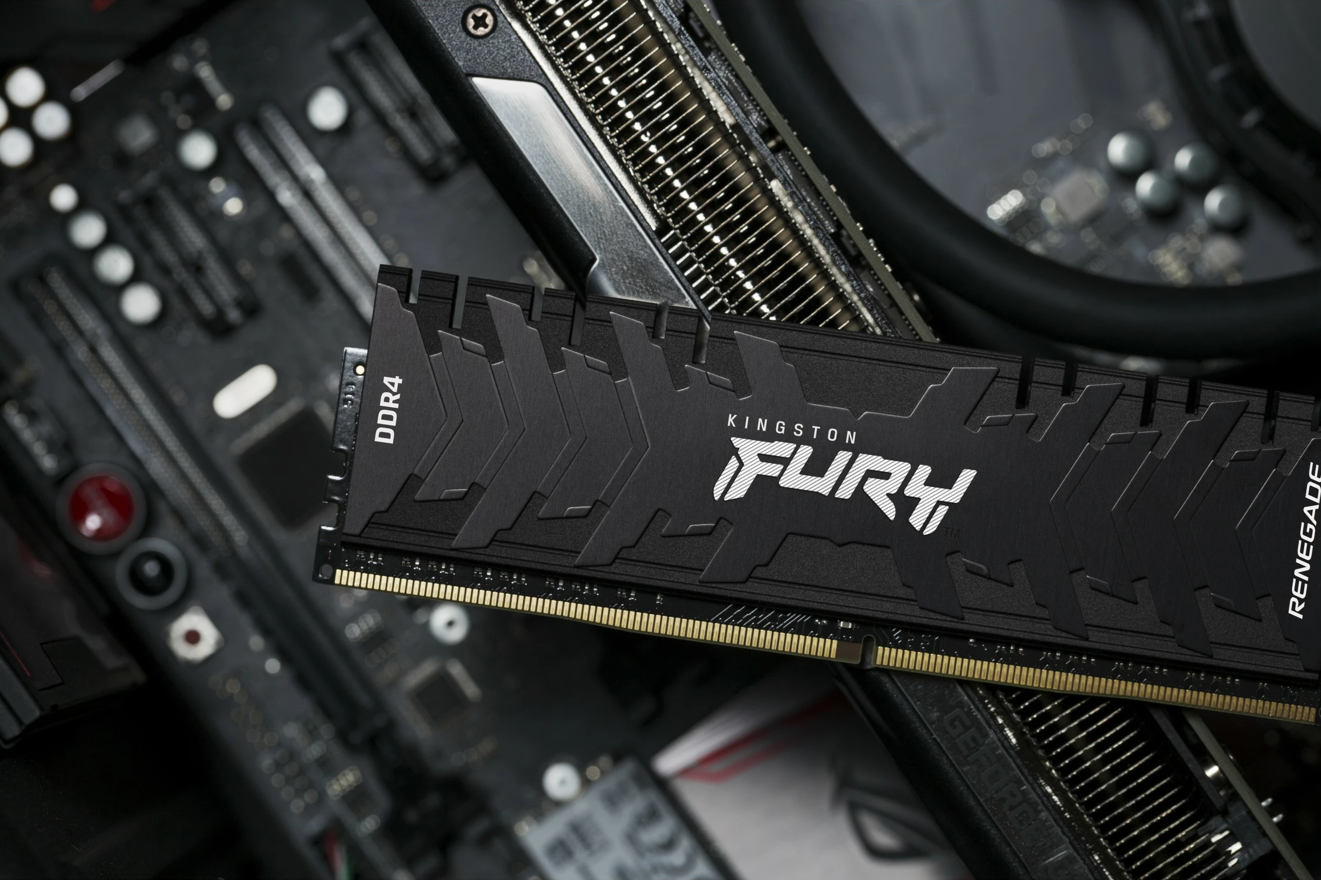 Možnost RAM Kingston FURY Renegade 16GB 5333MT/s DDR4 CL20, črn