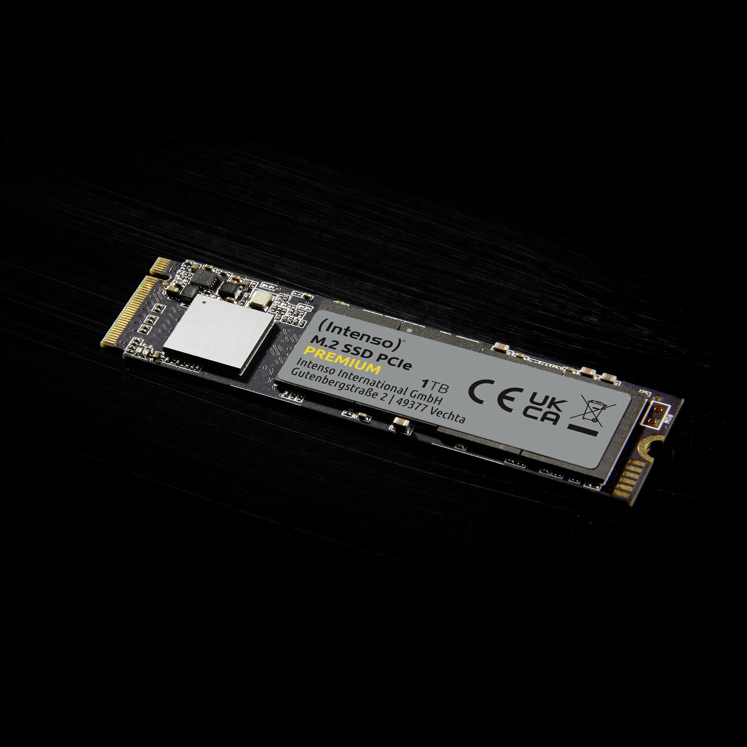 SSD M.2 PCIe Premium Intenso, 250 GB, 2100 MB/s SSD M.2 PCIe Premium Intenso, 250 GB, 2100 MB/s