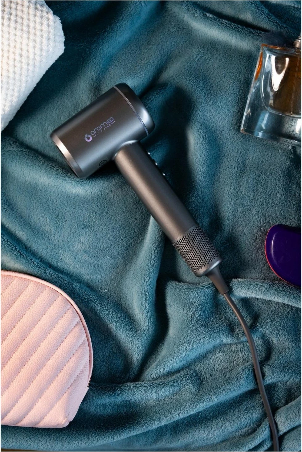 Sušilec las, 1600 W, ionizacija, LCD zaslon, srebrn Oromed Oro-F1 Sonic