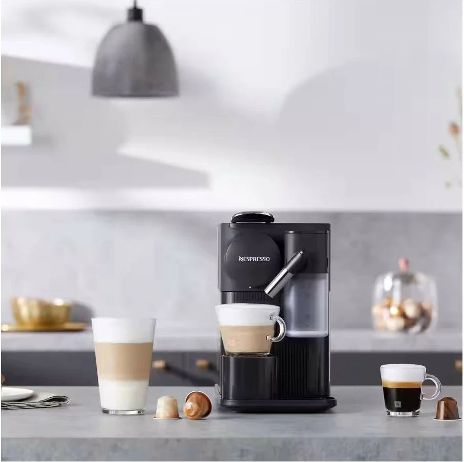Kavni aparat Nespresso Lattissima One EN 510.B DeLonghi, črn