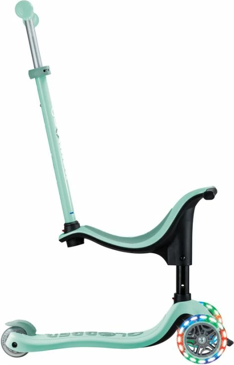 Otroški skiro z lučmi Globber