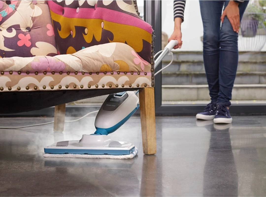 Sesalnik Black & Decker FSMH13E10-QS